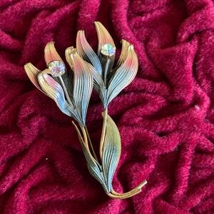 Vintage Floral Brooch with Rhinestones